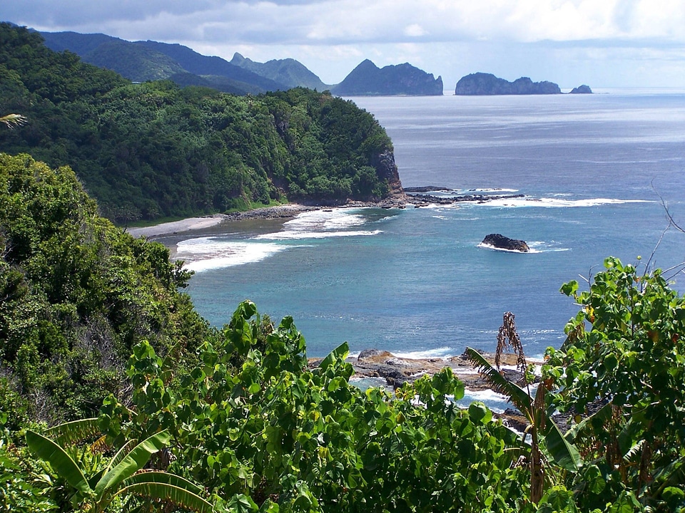 Tutuila, Pola Islands
