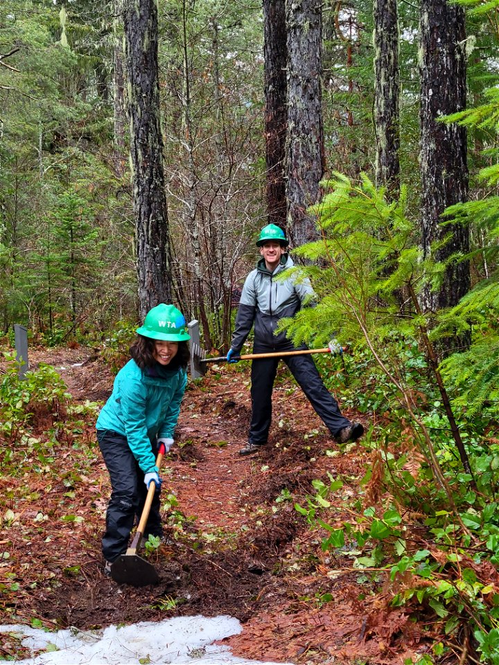 20220319_ Washington Trails Association volunteers at Wind River Arboretum, 02, courtesy WTA.
