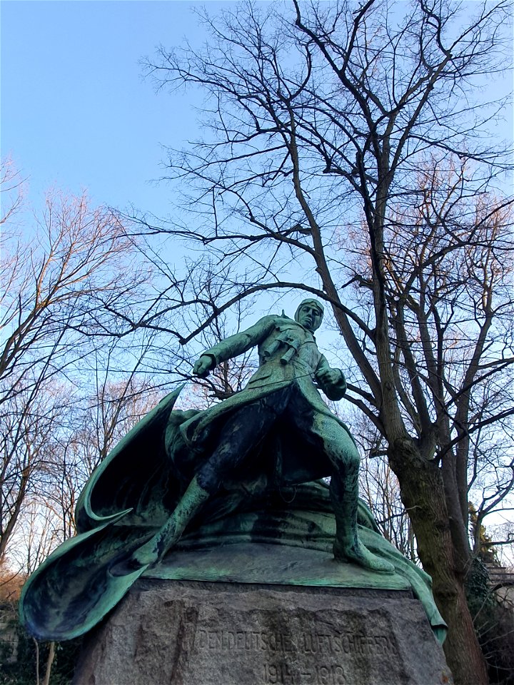 Berlijn, Luftschifferdenkmal, Bildhauer Victor Heinrich Seifert