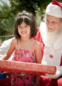 Santa's Visit 2011 - Little Creations_-2