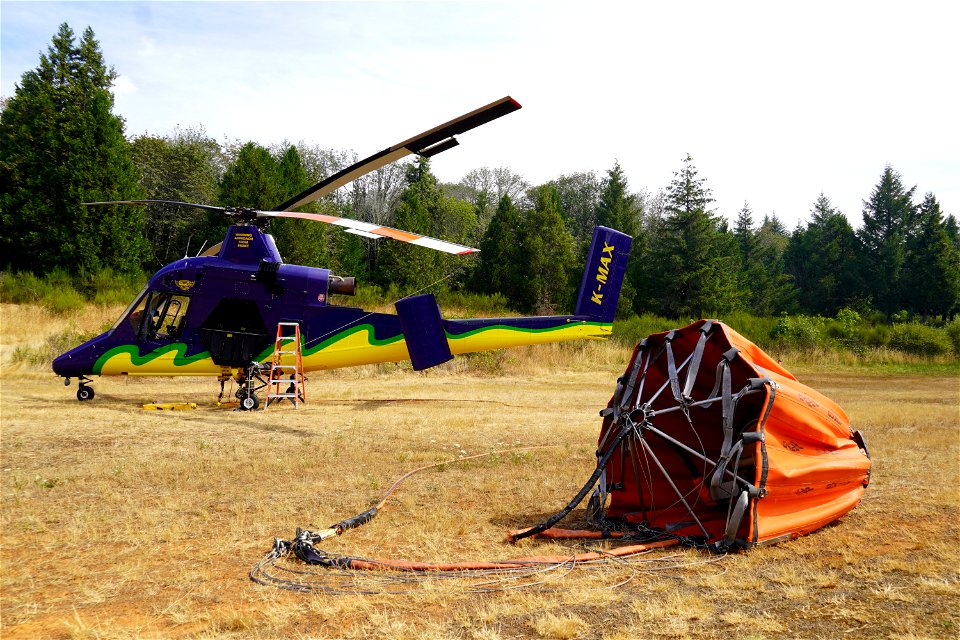 Aircraft 1 K-MAXOakridgeAirport CdrCrkFire WlmteNF 081722
