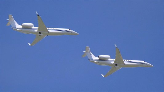 Embraer ERJ-135BJ Legacy 650 D-AFBS Air Hamburg from Seville (6400 ft.)