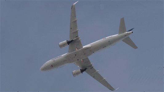 Airbus A320-214 D-AIUA Lufthansa (Star Alliance Livery) from Barcelona (8900 ft.) photo