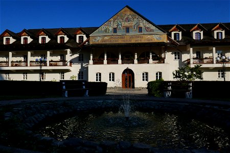 Sambata_monastery_mo2018_0826_083452