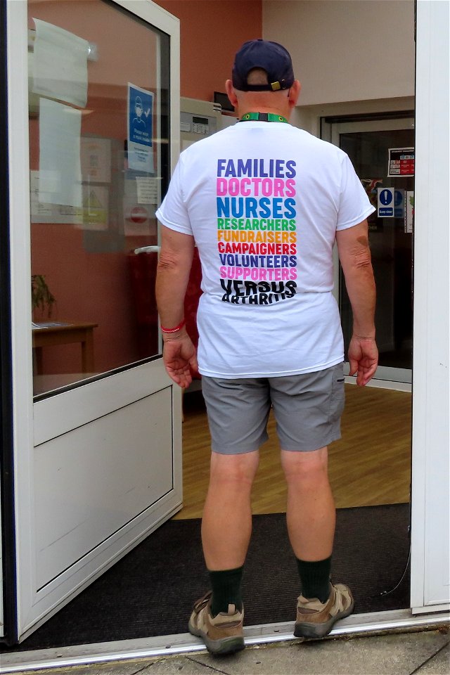 Walking for "Versus Arthritis"