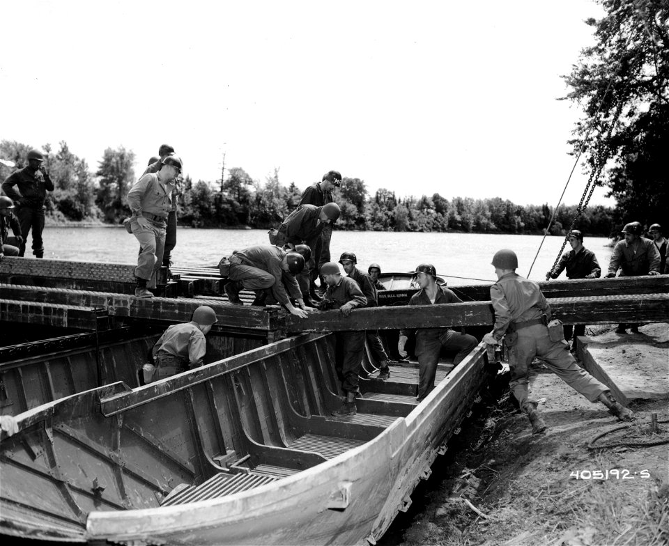 SC 405192-S - Bridges are vital to an advanced army.