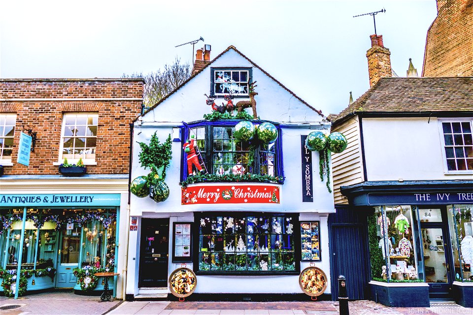86 High Street ROCHESTER