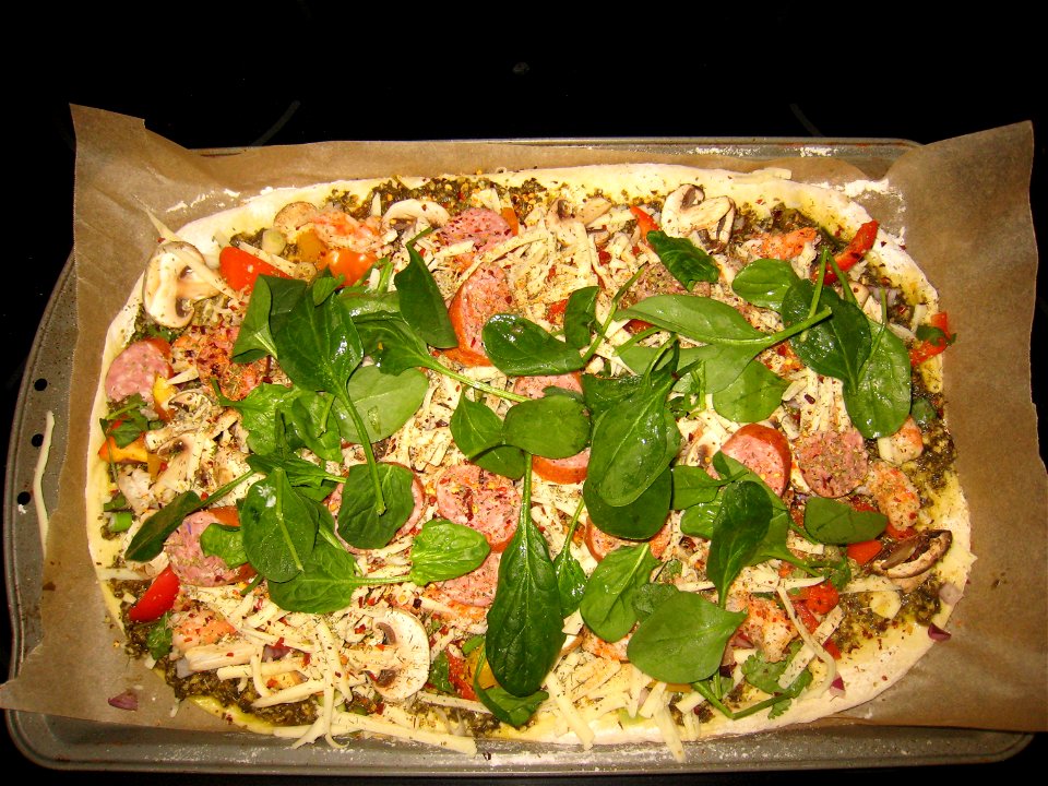 Pizza Going In