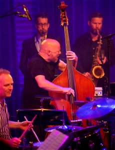 Gard Nilssen's Supersonic Orchestra, BIM Amsterdam 6 october 2022 - Ingebrigt Håker Flaten
