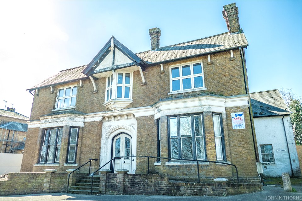 Due to be demolished! 79 London Road Maidstone. A few photos for history.
