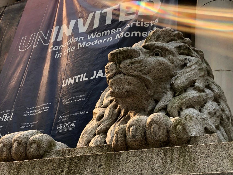 Hanging With the Lions and the Art