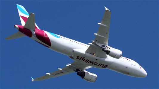 Airbus A320-214 9H-EUT Eurowings (Operated by Eurowings Europe) from Palma de Mallorca (5200 ft.)