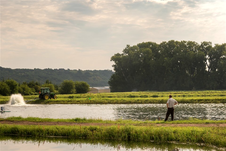 Aerating a pond at Gavins Point National Fish Hatchery