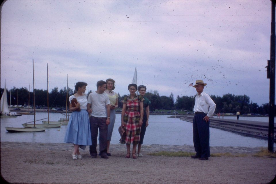 1940s Kodchrome of a family outing.
