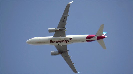 Airbus A320-214 OE-IQC Eurowings Europe from Palma de Mallorca (7800 ft.) photo