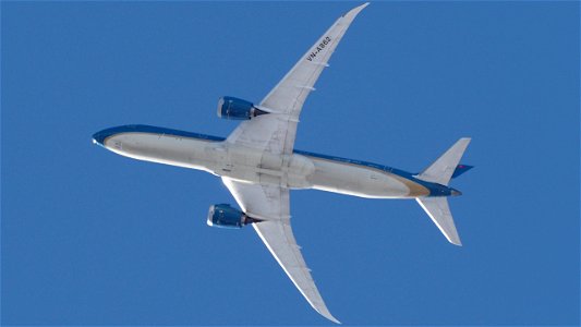 Boeing 787-9 Dreamliner VN-A862 Vietnam Airlines to Ho Chi Minh City (11000 ft.)