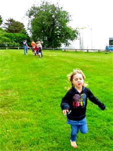 Participant runs to next stations