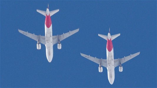 Airbus A319-111 EC-JDL Iberia to Madrid (19100 ft.) photo