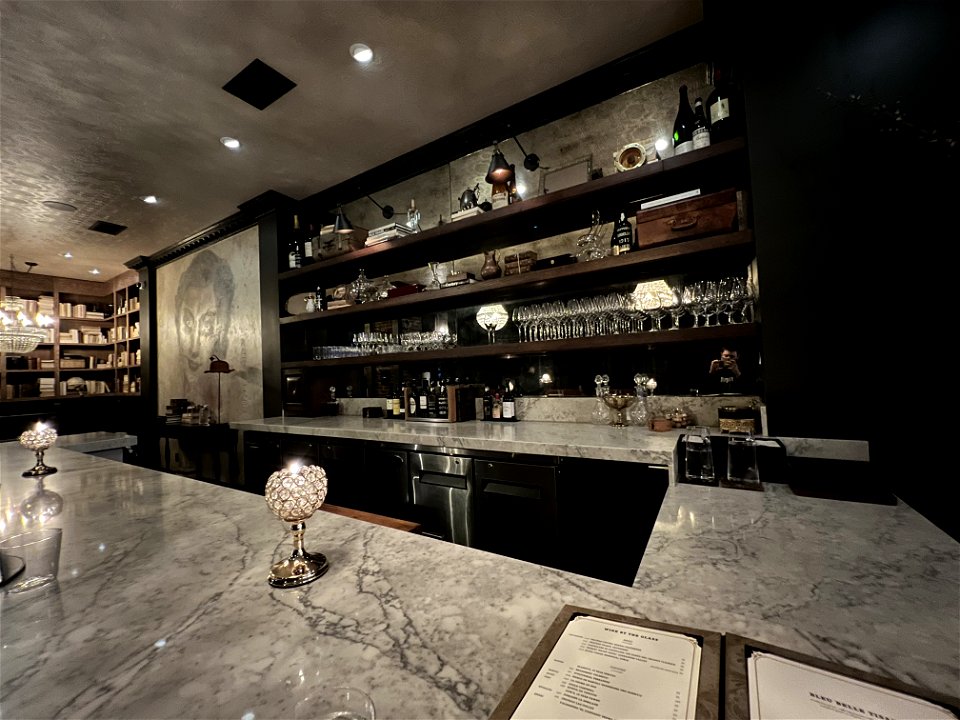 Bar Crenn Interior