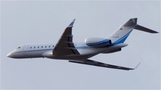 Bombardier BD-700-1A10 Global 6000 D-AIFL ACM Air Charter from Bremen (3700 ft.)