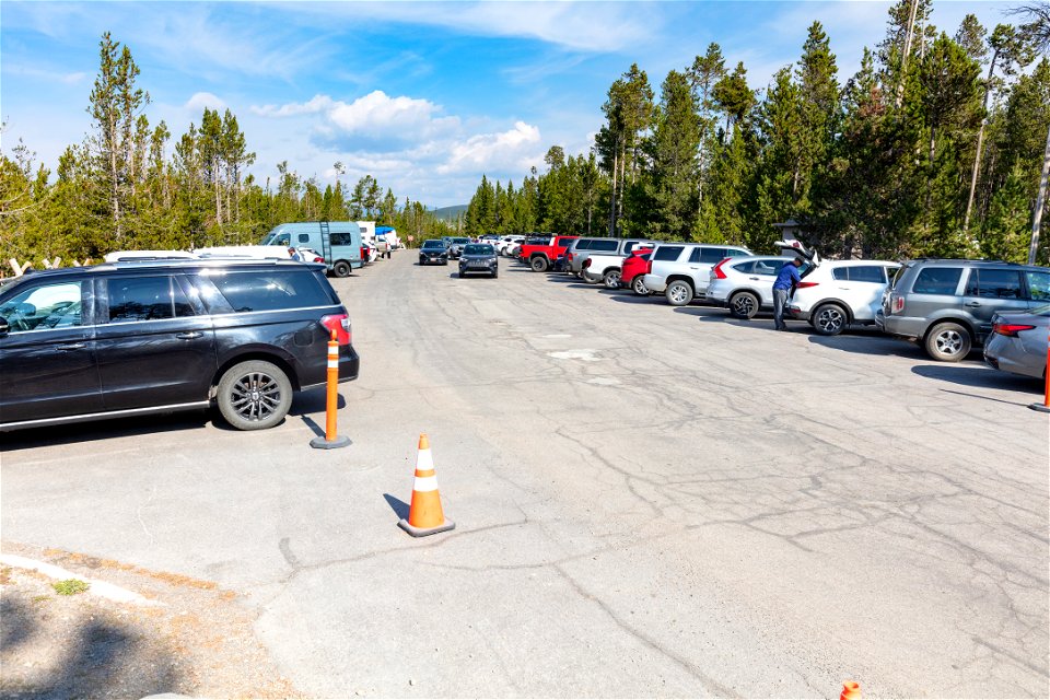 Waiting for parking at Norris Geyser Basin southwest lot