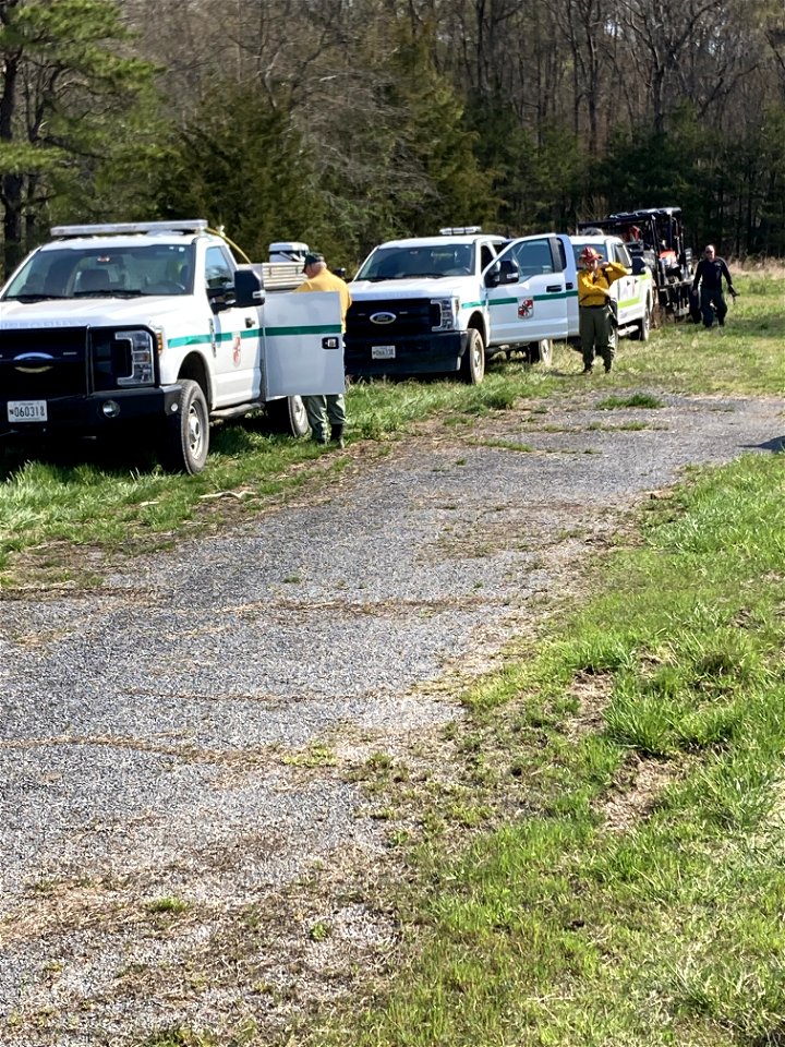 2021 USFWS Fire Employee Photo Contest Category: Interagency
