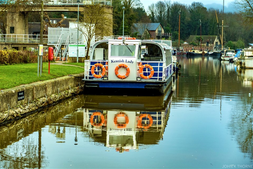 Kentish Lady Allington Lock