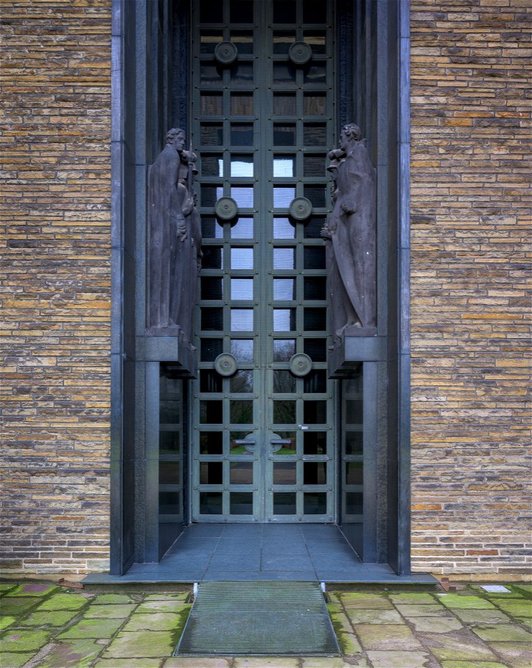 Die Trauerhalle vom Friedhof Freigrafendamm (2)