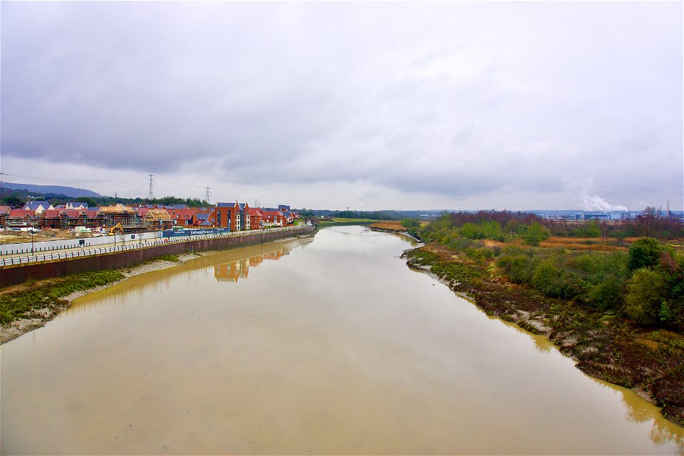 The River Medway from Peters Bridge looking towards Snodland