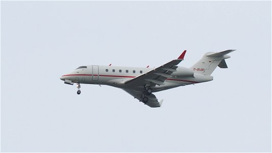 Bombardier BD-100-1A10 Challenger 300 D-BUBI Windrose Air Jetcharter from Palma de Mallorca (3700 ft.)