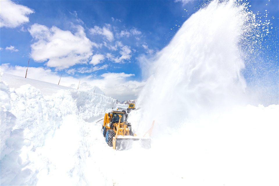 Plowing Beartooth Highway 2021 (20) photo