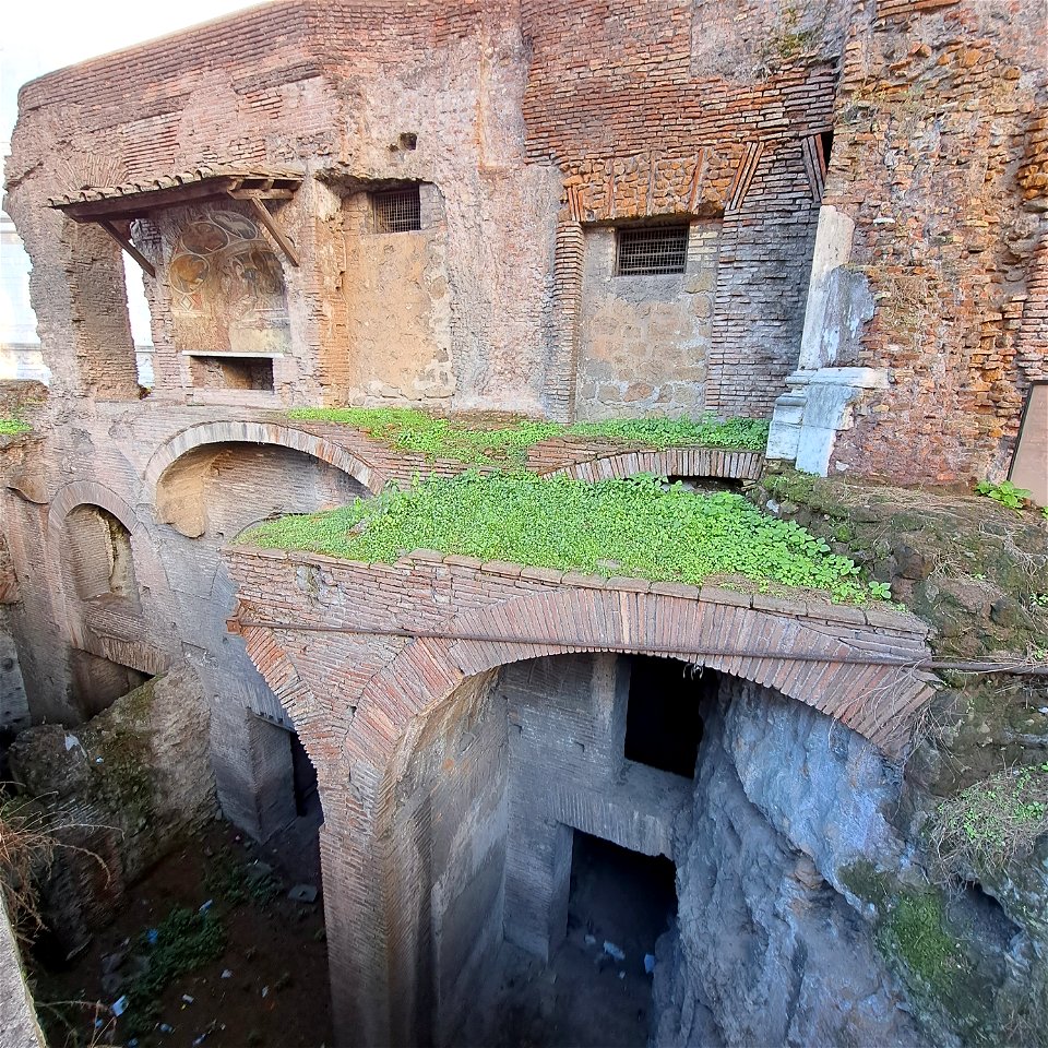 Comune Di Roma 6 or 7 story apartment block    Rome Italy