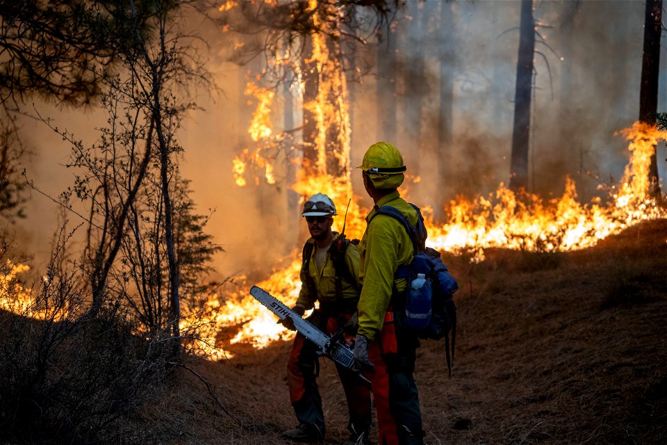 Soldiers on Dixie Fire