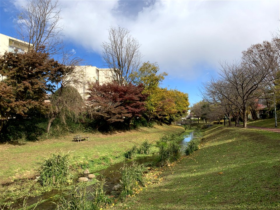 Shinyama Waterside Plaza in Shimosato, Higashikurume-shi in November