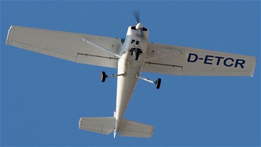 Cessna 152 D-ETCR Flugschule Jesenwang (4000 ft.)