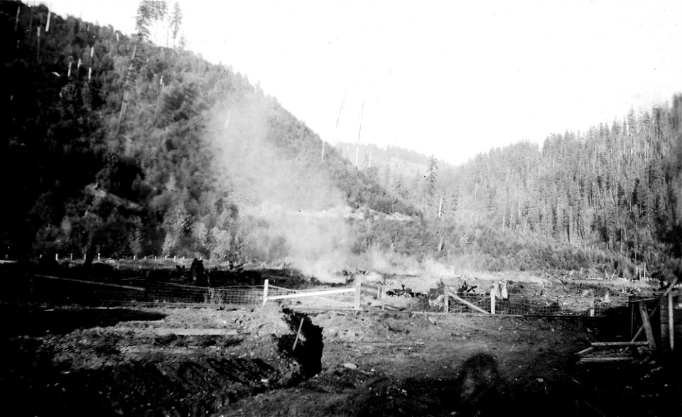 umpqua-nf---site-for-brice-cr-ccc-camp-at-layng-cr-rs-1933jpg_49385648576_o