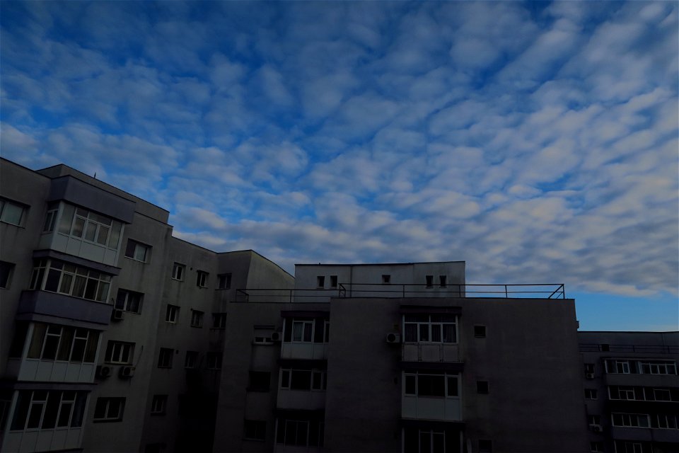 nori_clouds_sunrise-2022_1210_152123