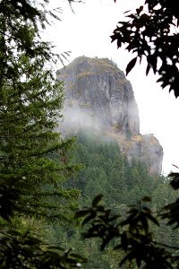 img_0742_view-of-eagle-rock-from-trailjpg_49364591916_o photo