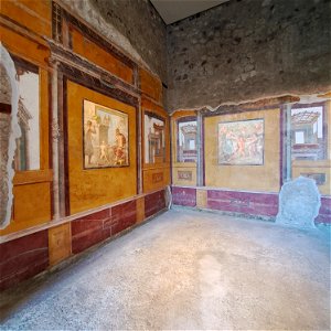 Yellow Room Casa De Vetti Ruins Pompeii Italy