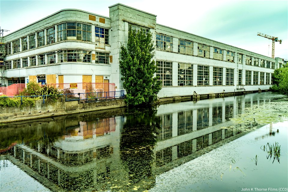 Former Rootes Car Building Maidstone. Being converted into residential. Roof being removed then extra floor added!