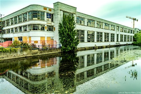 Former Rootes Car Building Maidstone. Being converted into residential. Roof being removed then extra floor added!