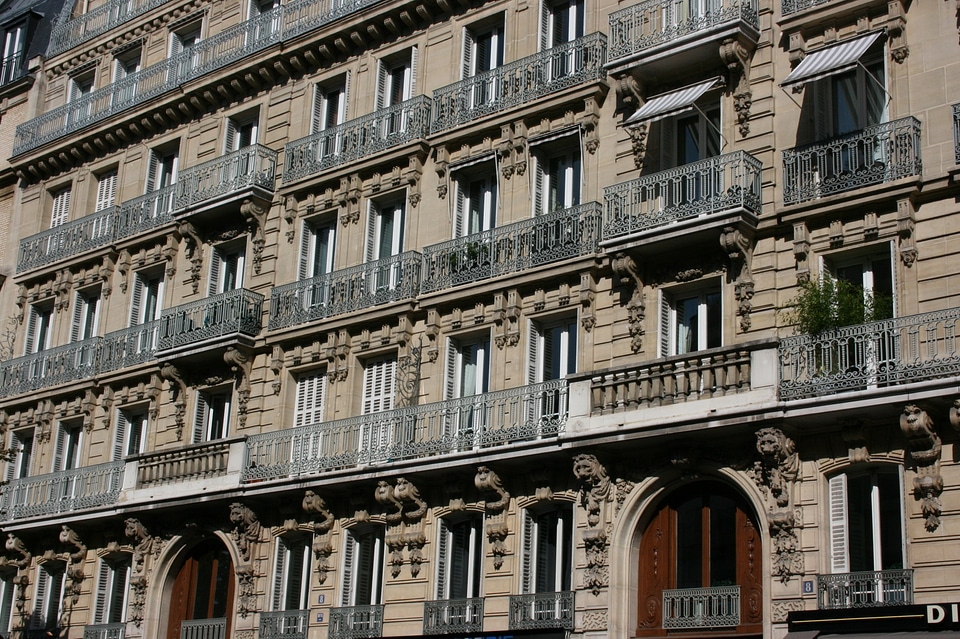 Windows building paris