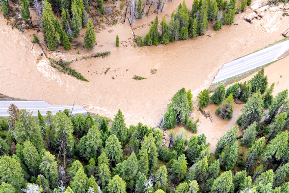 Yellowstone flood event 2022: Northeast Entrance Road washout (7)