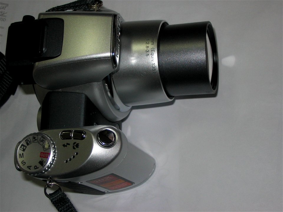 minolta z1_20041108_02