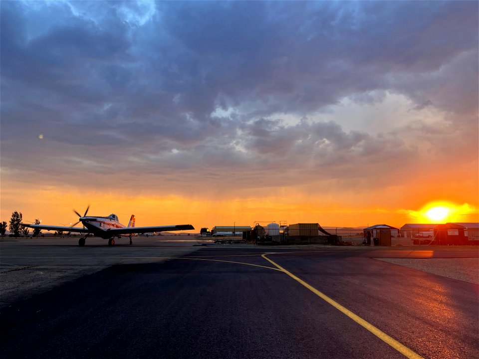 2021 BLM Fire Employee Photo Contest Category: Aircraft
