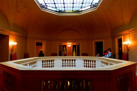 Nouveau riche rotunda photo