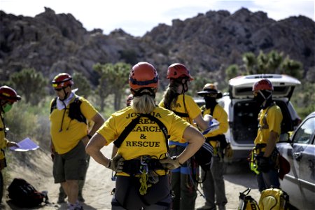 Joshua Tree Search and Rescue team members at technical rescue training photo