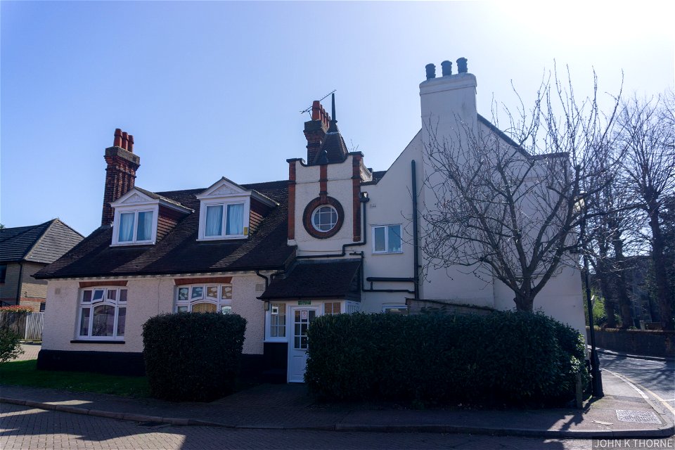 THE BLUE ANCHOR PUBLIC HOUSE, ST MARY CRAY. C15 listed building.