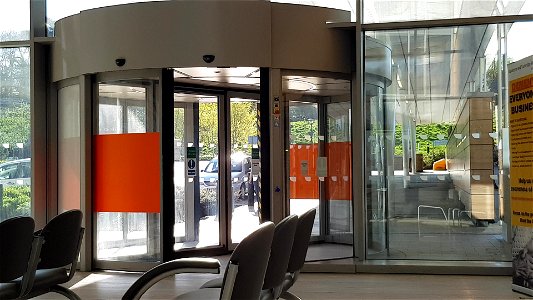 I was bored so filmed a revolving door.