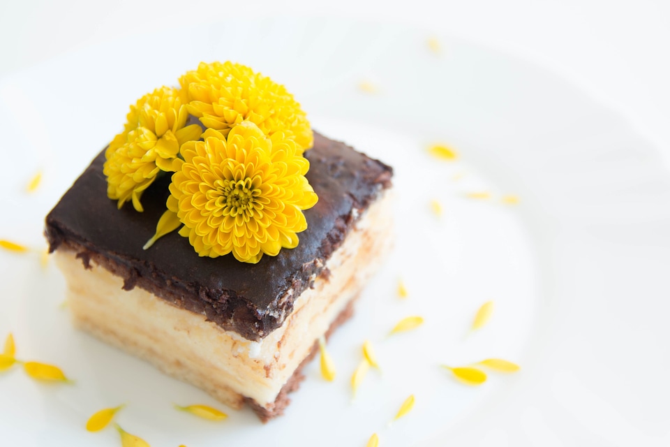 Cake & Flowers photo